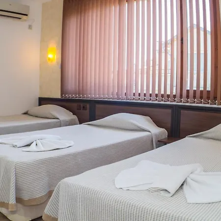 Chrystal Pensjonat Obzor