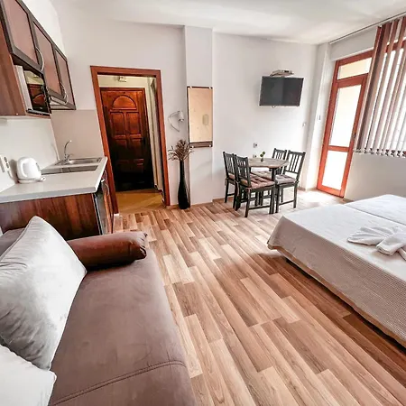 Chrystal Pensjonat Obzor