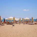 Chrystal بيت ضيافة
