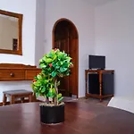 Chrystal بيت ضيافة 2*
