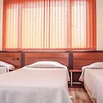بيت ضيافة Chrystal ابزور